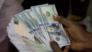 Naira Drops After CBN Rate Cut