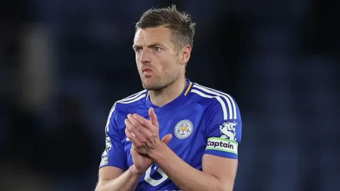 Jamie Vardy in Early Talks to Join Cremonese.