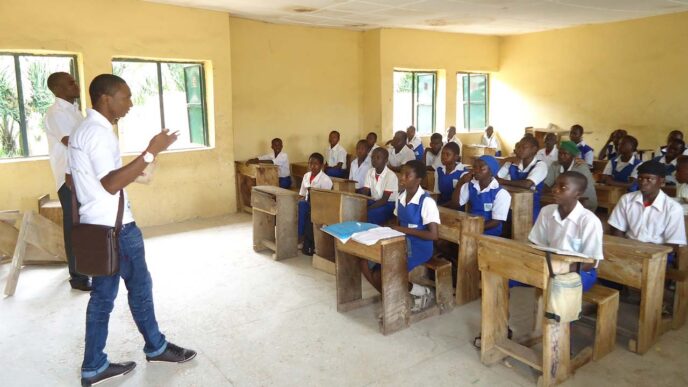 Ekiti Extends Teachers’ Retirement Age, Service Years