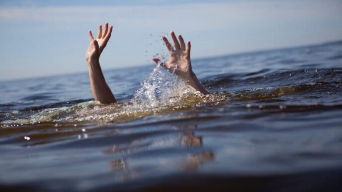 Two Brothers Drown While Rescuing Flood Victim