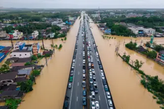 Deadly Floods Devastate Southern Thailand