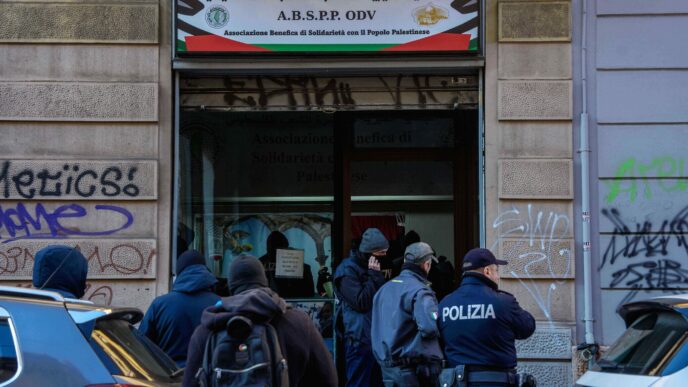 Italy Arrests Seven Linked to Terrorist Funding