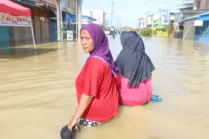 Floods (News Central TV)