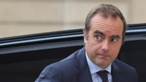 French PM Lecornu Faces Critical Test