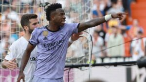 Teammates Stand by Vinicius Despite Criticisms