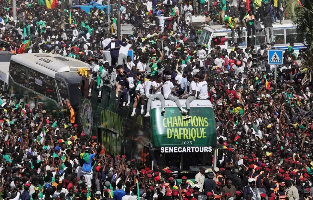 Photo Speak: Dakar Turns Out for Senegal AFCON Parade