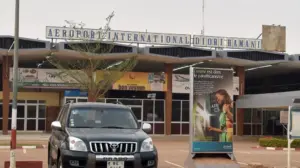 Gunfire, Blasts Heard Near Niger Airport
