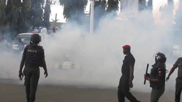 Dalung Calls for Probe of Unfamiliar Gas at Protest