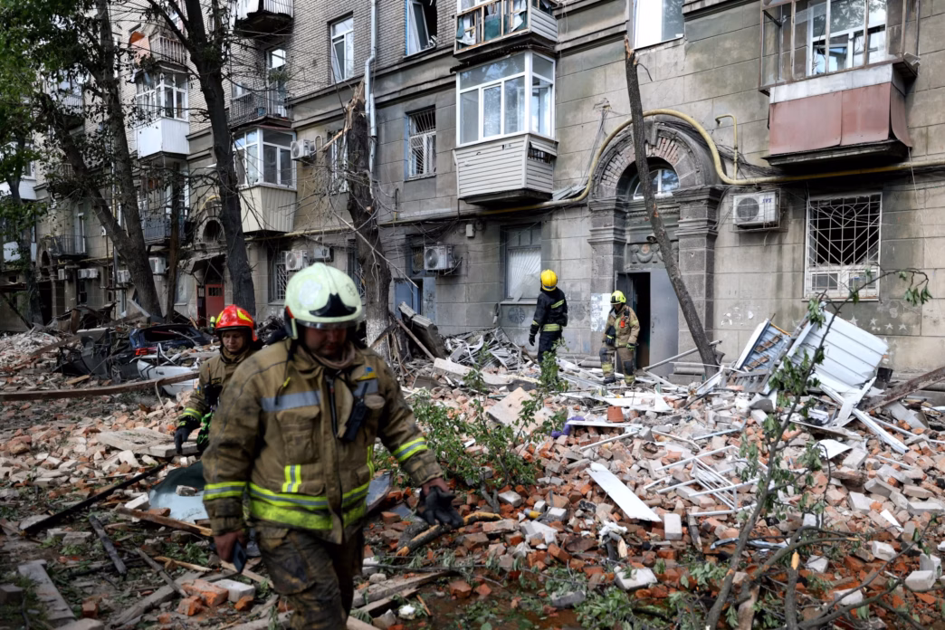 Russian Strike on Kharkiv Homes Wounds 19