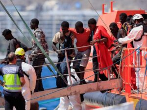 Spain to Grant Residency to Undocumented Migrants