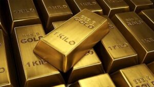 Gold Soars to $5,600 as Trump Escalates Iran tensions