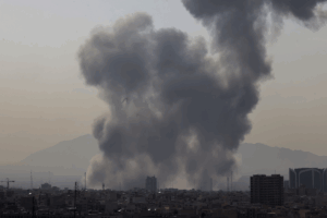 Trump Says US Strikes Target Iran Missiles, Navy