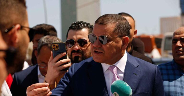 Libyan PM Reshuffles Cabinet for Stability