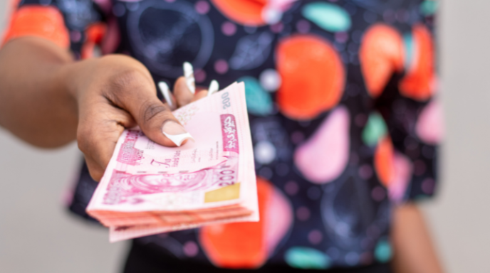 Nigeria Bans Cash Taxes, Roadblocks
