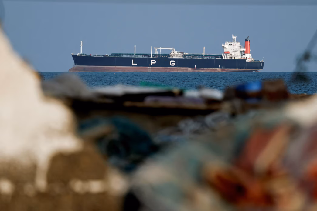 Oil (News Central TV)