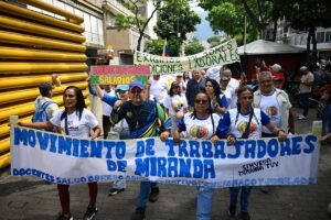 Venezuelans Protest ‘Insufficient’ Wage HikeÂ