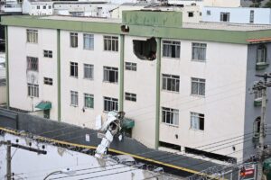 Two Dead in Brazil Plane Crash (NewsCentral TV)