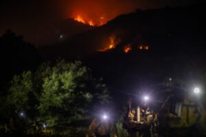 Brush Fire Near Los Angeles Forces Evacuations