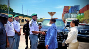 Customs Hands Over Stolen Luxury Cars to Canada