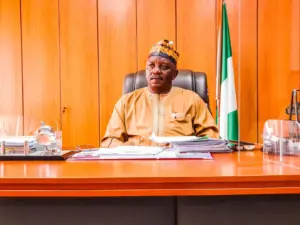EFCC Arrests Convicted Ex-Minister Saleh Mamman (News Central TV)