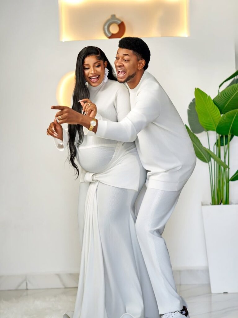 Singer Steve Crown, Wife Welcome First Child