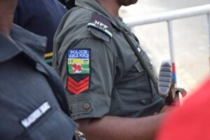 Police Arrest Two Suspects Over Theft, Illegal Firearm Possession(News Central TV)