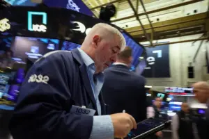 Oil (News Central TV)
