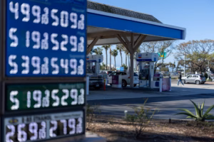 US Gas Prices Surge as Iran War Hits Supply