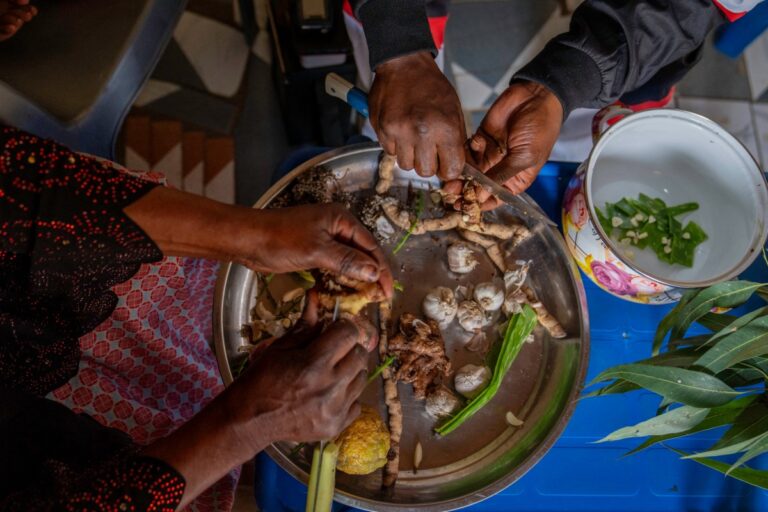 Traditional Healers Confront DR Congo Ebola Crisis